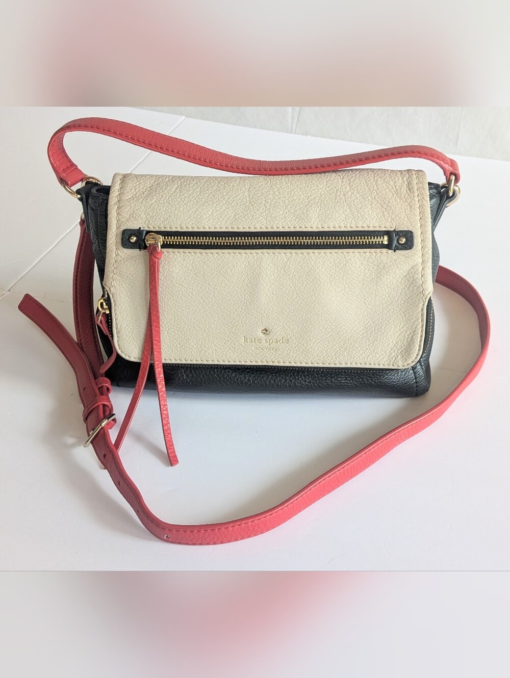 KATE SPADE Pebbled Leather Crossbody Bag